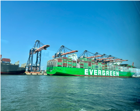 Evergreen cargo ship