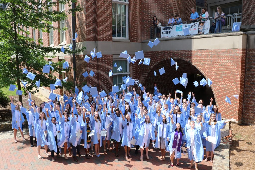 Environmental science and studies majors from E3P’s class of 2019 celebrate their graduation. Some of the students will go to work for the National Park Service, laboratories, and mass transit companies. I photo courtesy of Annie McDarris